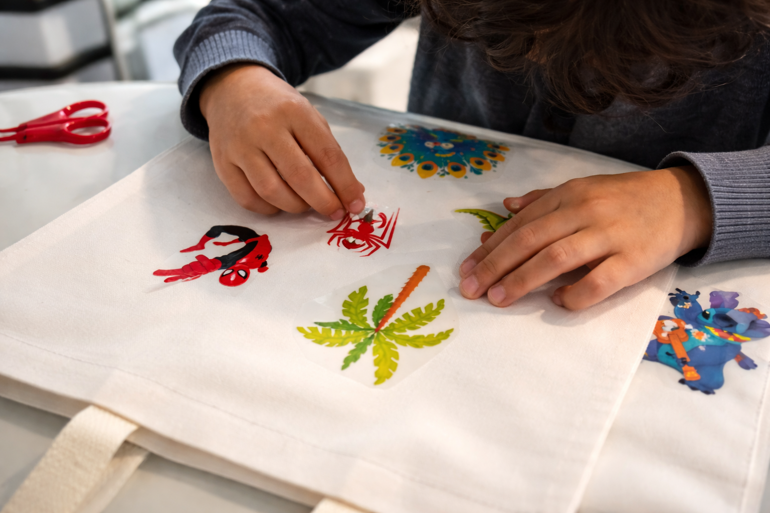 Personnalisation d'un tote bag avec plusieurs motifs